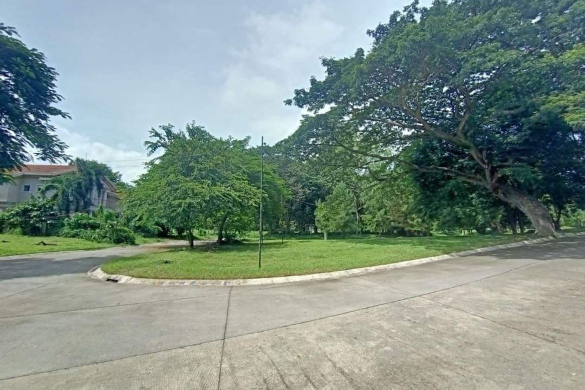 Land for Sale in Santo Domingo, Santa Rosa, Laguna