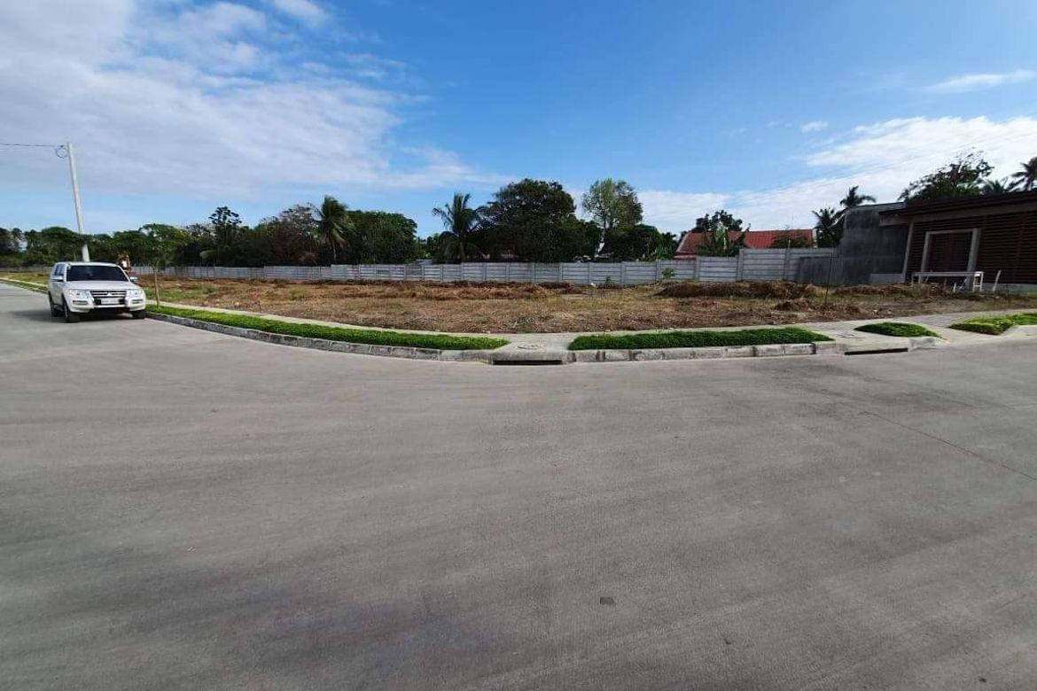 Land for Sale in Seafront Residences - Lot Only, Calubcub II, San Juan, Batangas – photo 2
