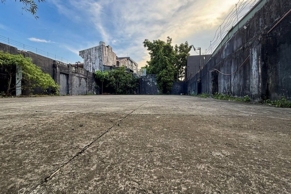 Land for Sale in Socorro, Quezon City, Metro Manila near MRT-3 Santolan