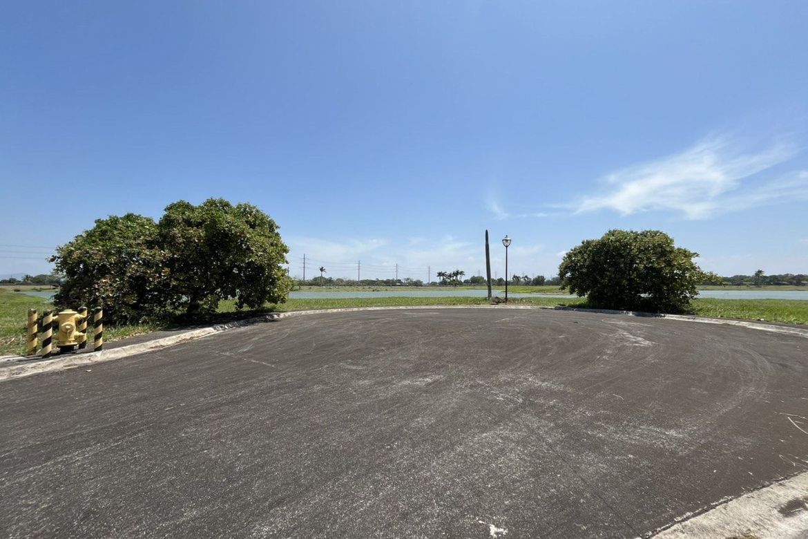 Land for Sale in South Lake Village at Eton City, Don Jose, Santa Rosa, Laguna – photo 5