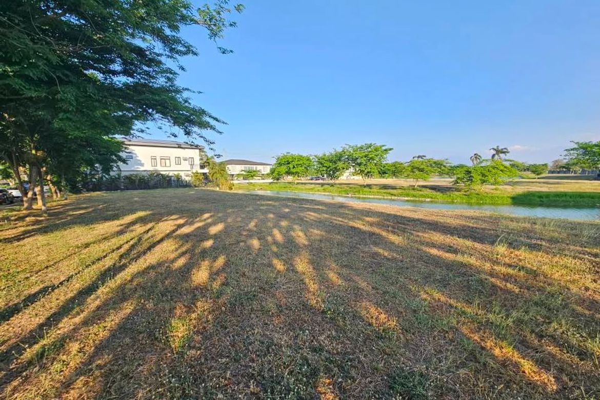 Land for Sale in South Lake Village at Eton City, Don Jose, Santa Rosa, Laguna – photo 3