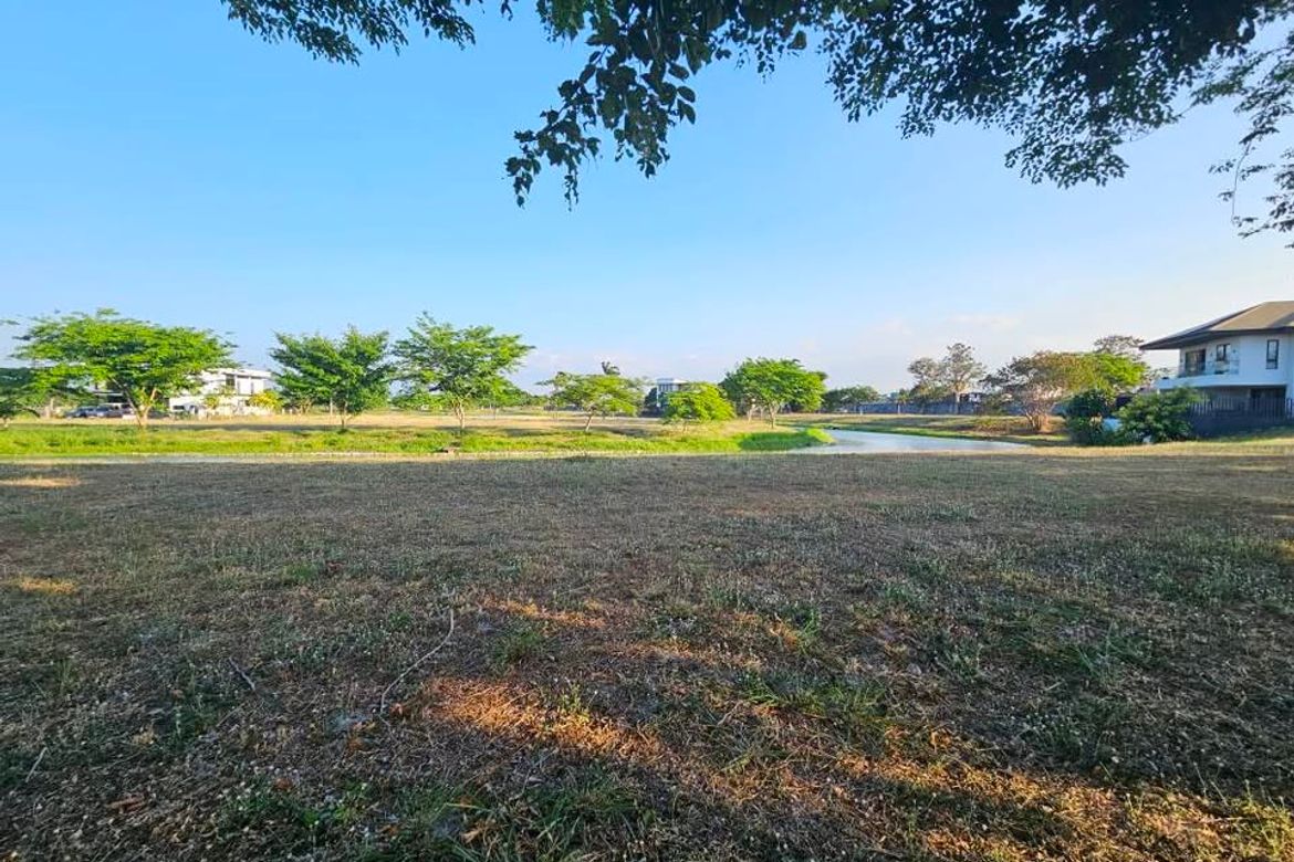 Land for Sale in South Lake Village at Eton City, Don Jose, Santa Rosa, Laguna – photo 5