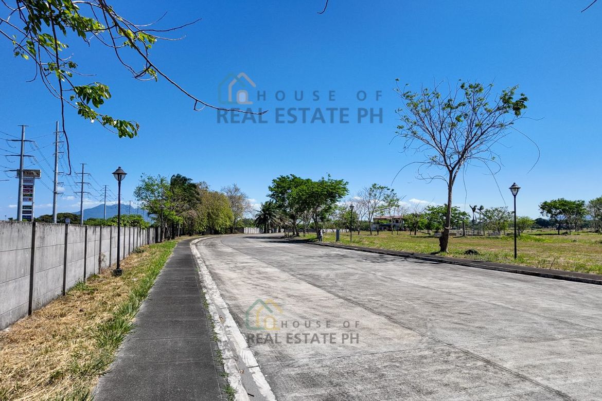 Land for Sale in South Lake Village at Eton City, Don Jose, Santa Rosa, Laguna – photo 4