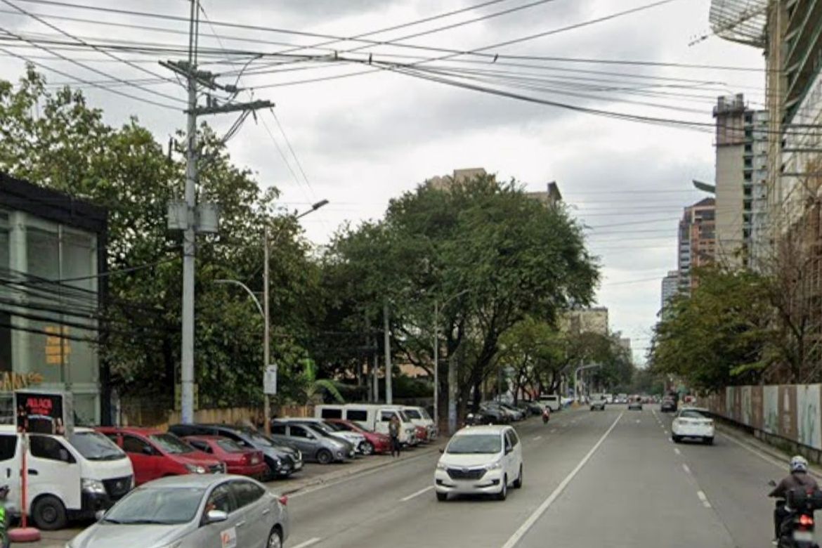 Land for Sale in South Triangle, Quezon City, Metro Manila near MRT-3 Kamuning