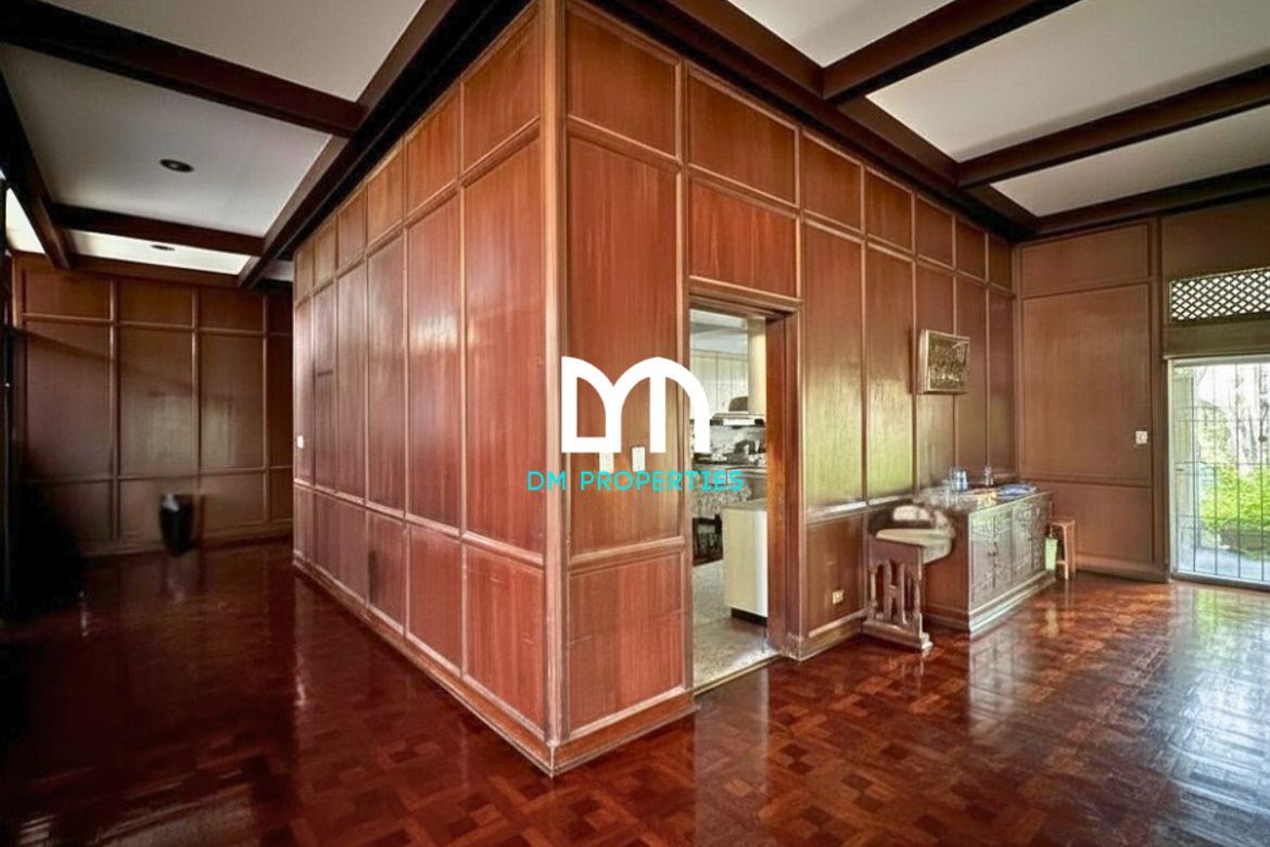 Land for Sale in South Triangle, Quezon City, Metro Manila near MRT-3 Quezon Avenue – photo 2