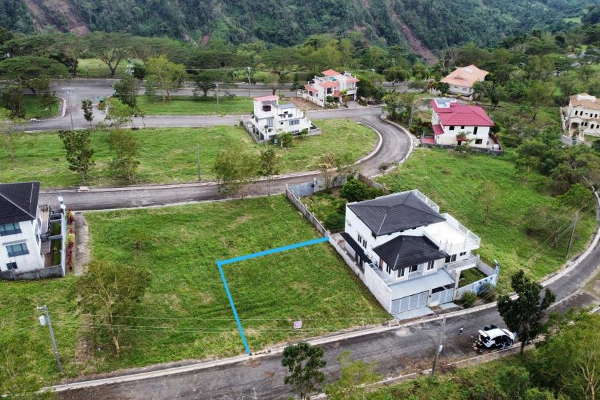 Land for Sale in Splendido Taal Towers, Niyugan, Laurel, Batangas – photo 8