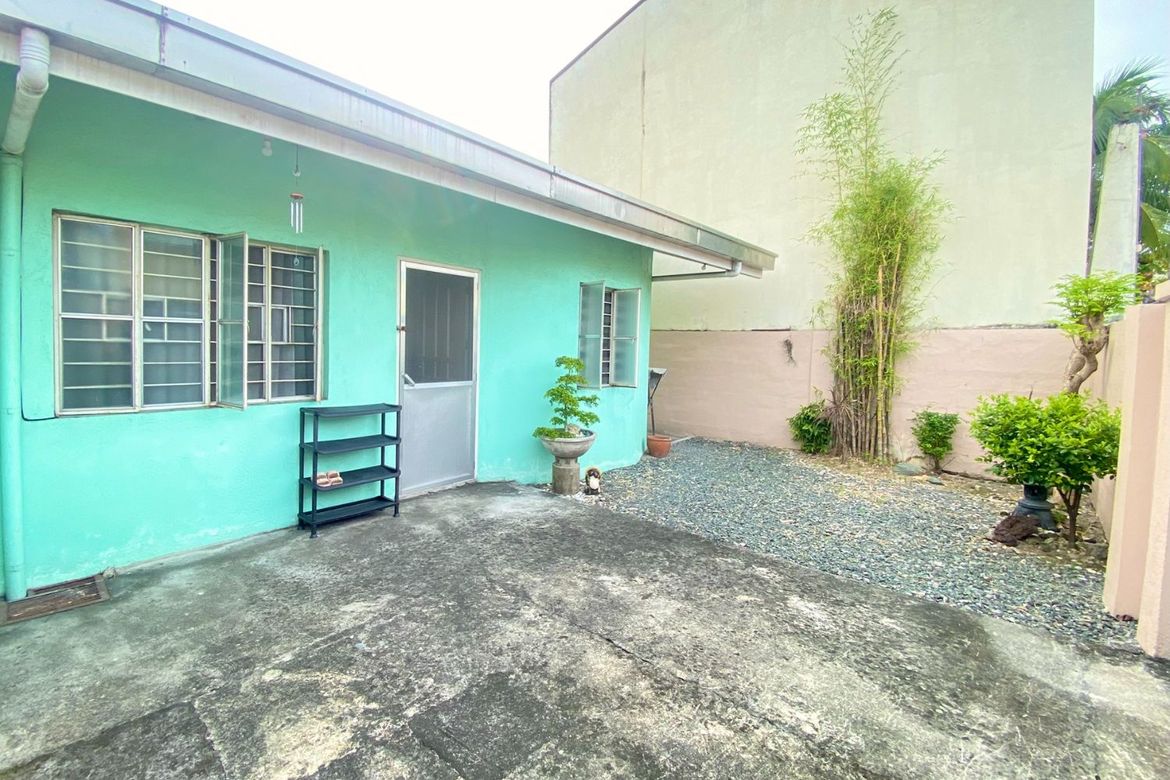 Land for Sale in Tejeros, Makati, Metro Manila