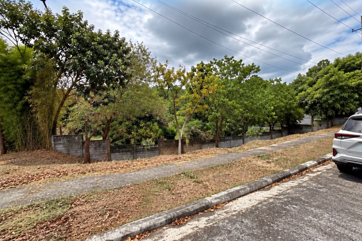Land for Sale in Tunasan, Muntinlupa, Metro Manila