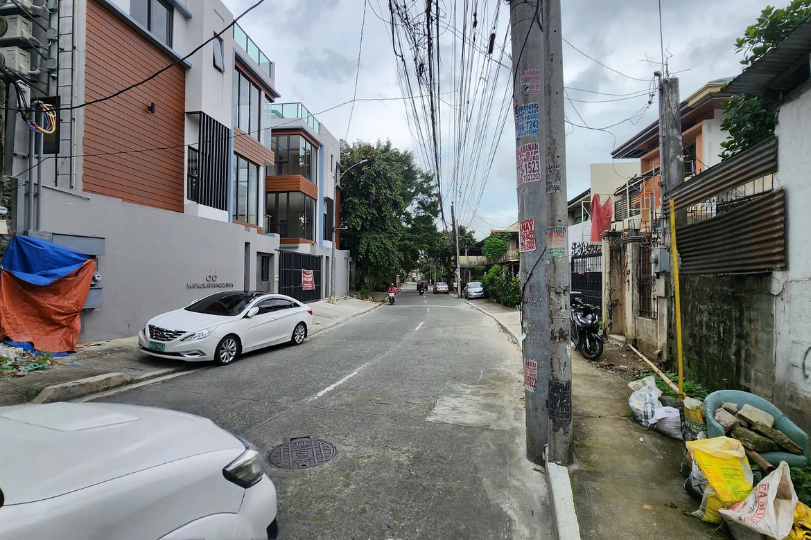 Land for Sale in Univ. Phil. Village, Quezon City, Metro Manila – photo 3