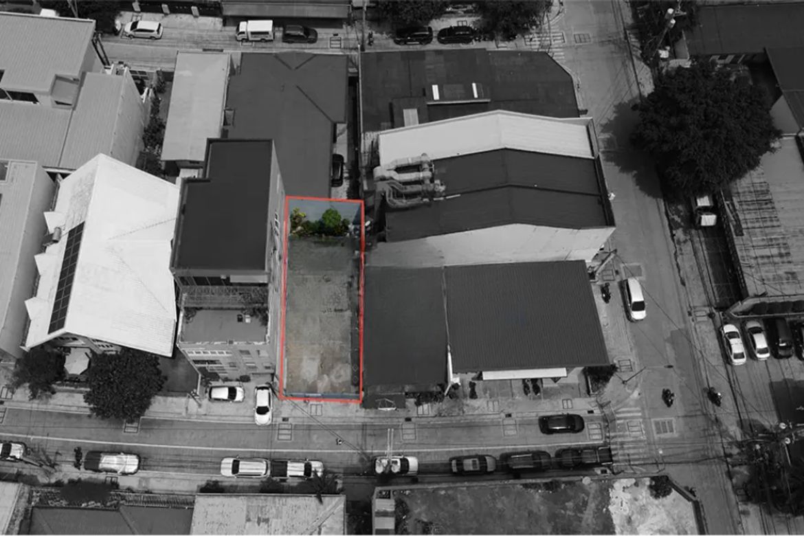Land for Sale in Urdaneta, Makati, Metro Manila near MRT-3 Ayala – photo 4