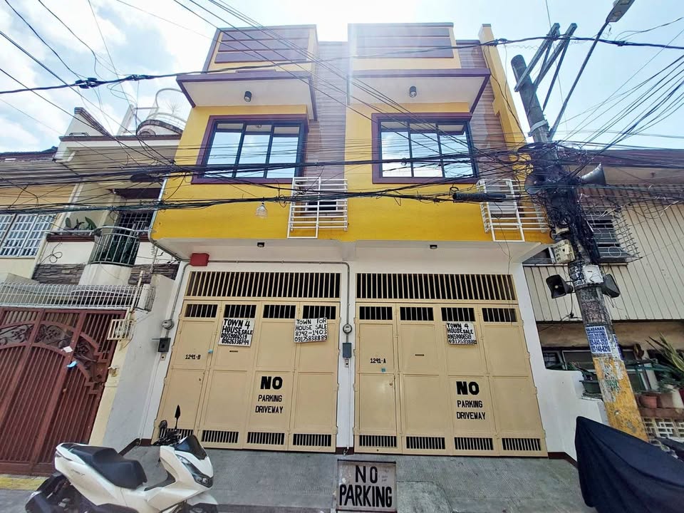 New 3-Bedroom Duplex Townhouse for Sale in Sampaloc, Manila near UST