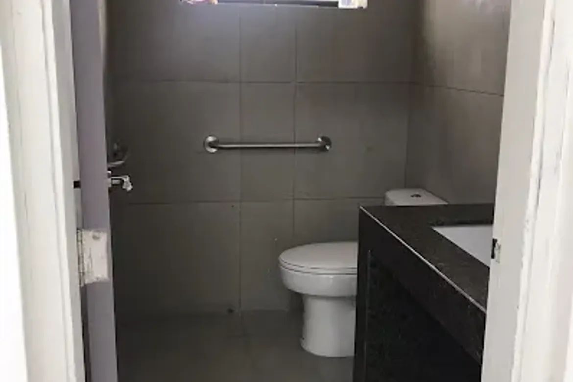 Office for Sale in Batasan Hills, Quezon City, Metro Manila – photo 4
