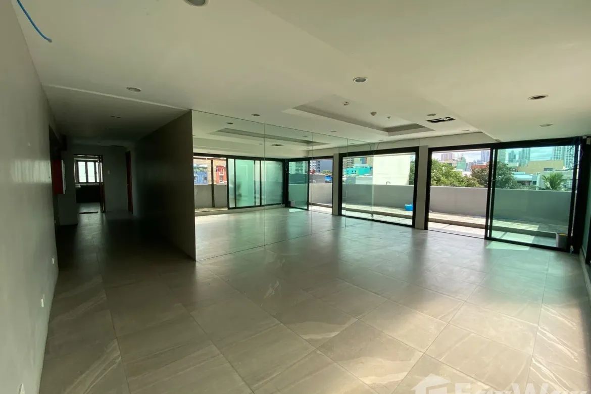 Office for Sale in Comembo, Makati, Metro Manila – photo 3