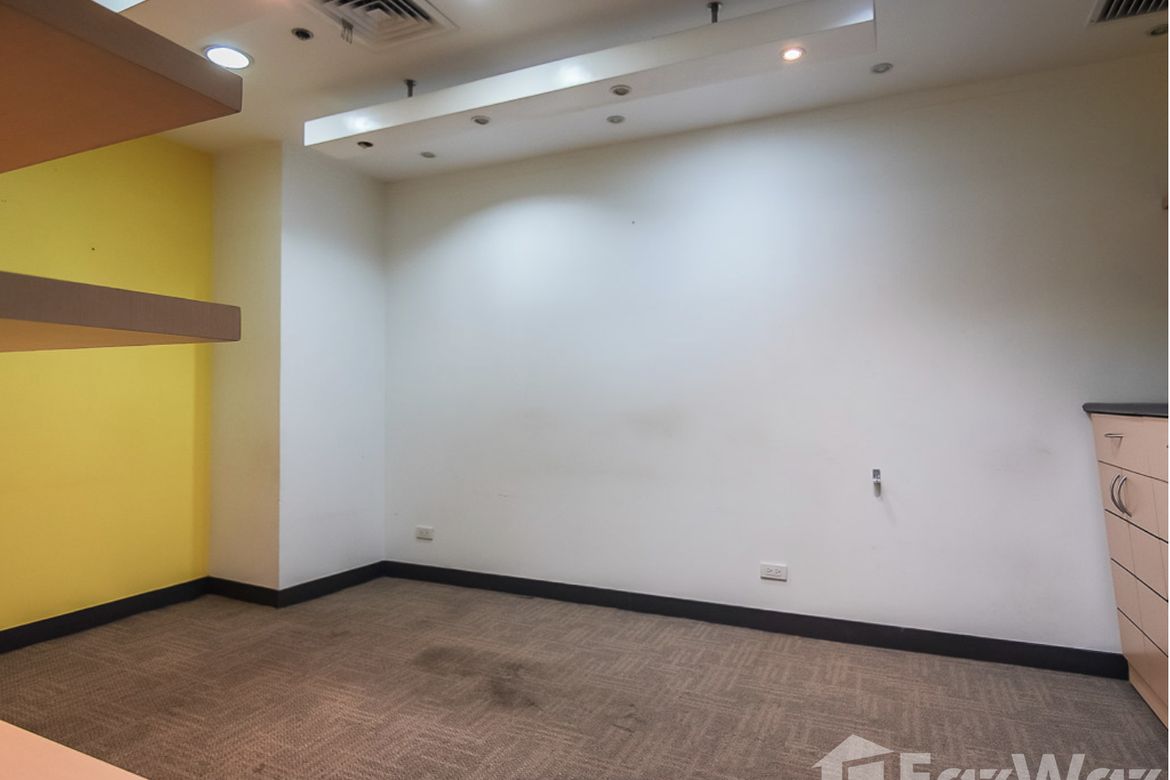Office for Sale in One Global Place, BGC, Taguig – photo 11