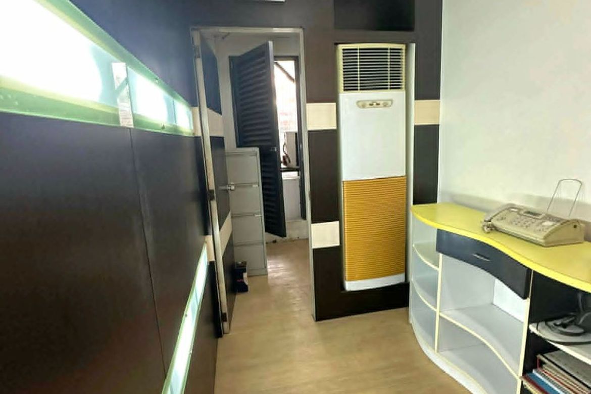 Office for Sale in Ugong Norte, Quezon City, Metro Manila near MRT-3 Ortigas – photo 6