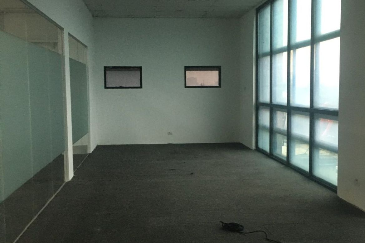 Shophouse for Rent in Barangay 13, Pasay, Metro Manila near LRT-1 Gil Puyat