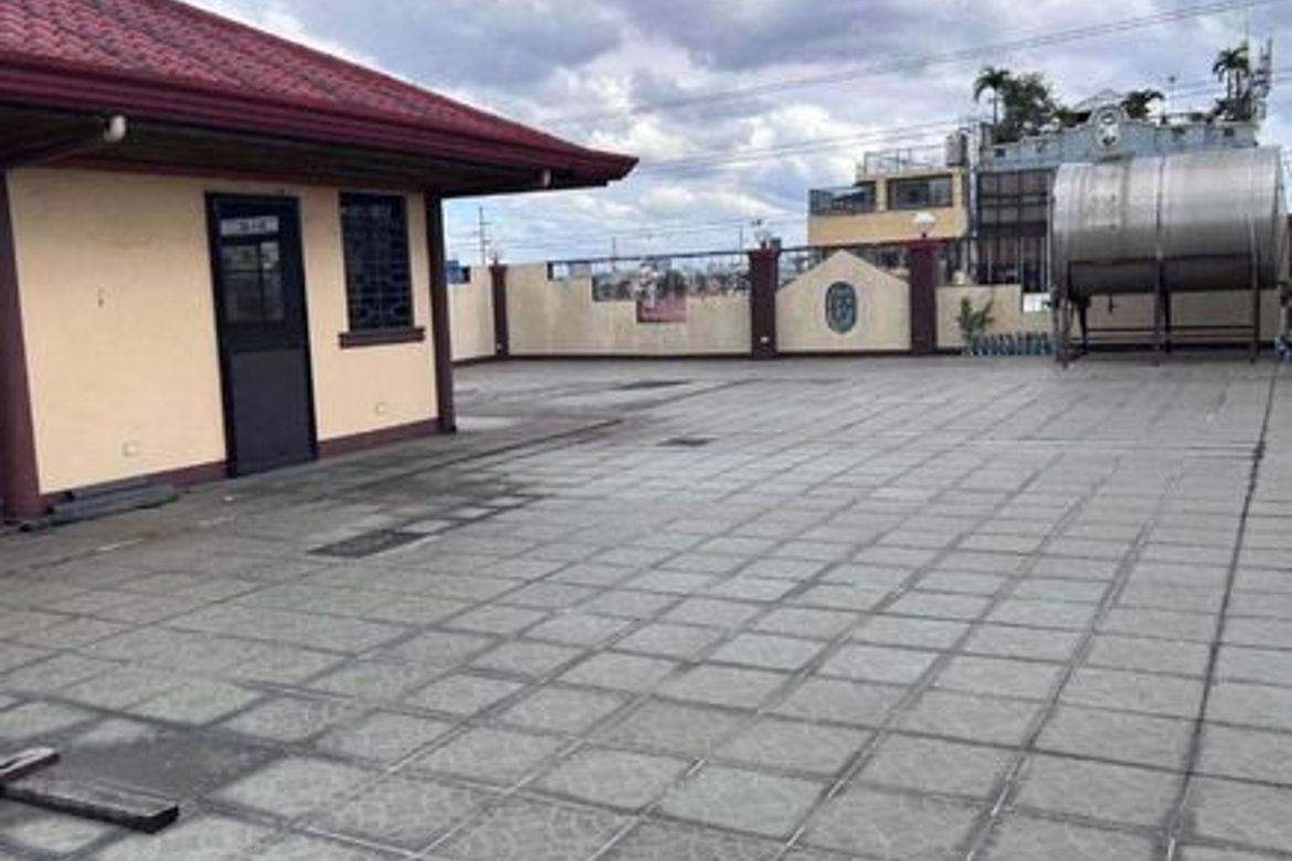 Shophouse for Rent in Guitnang Bayan II, San Mateo, Rizal photo 2