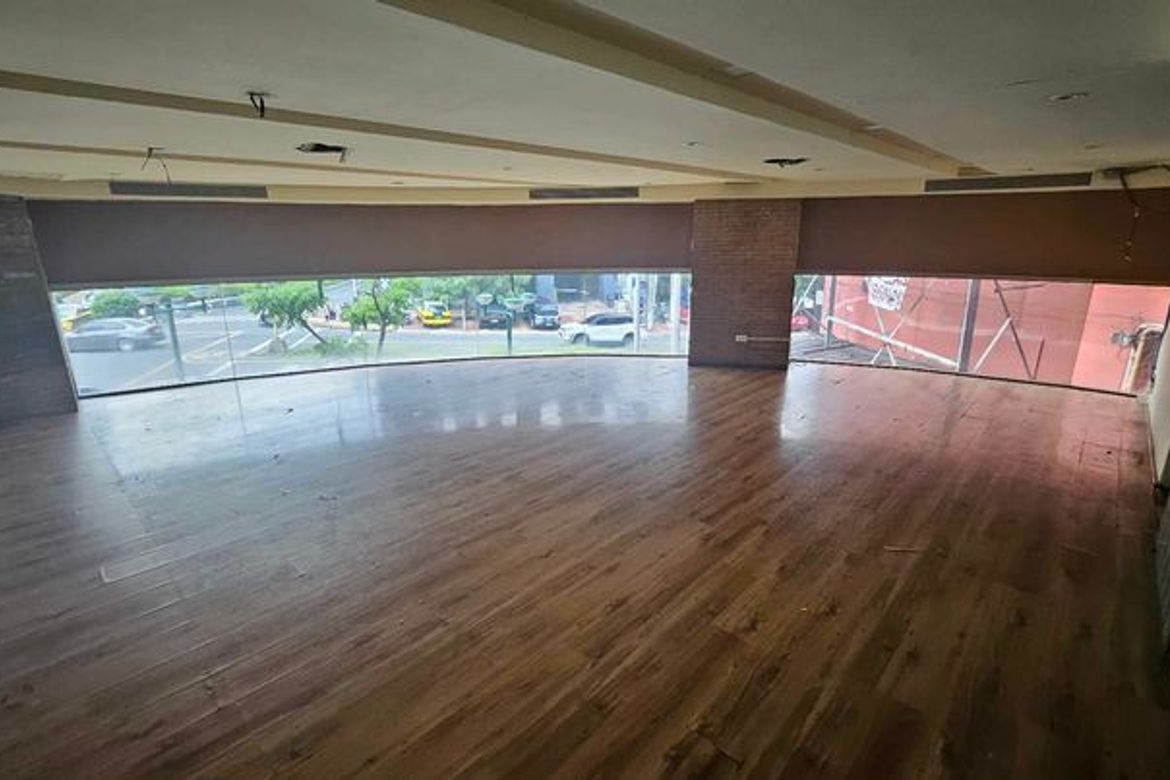 Shophouse for Rent in Sacred Heart, Quezon City, Metro Manila near MRT-3 Kamuning photo 2