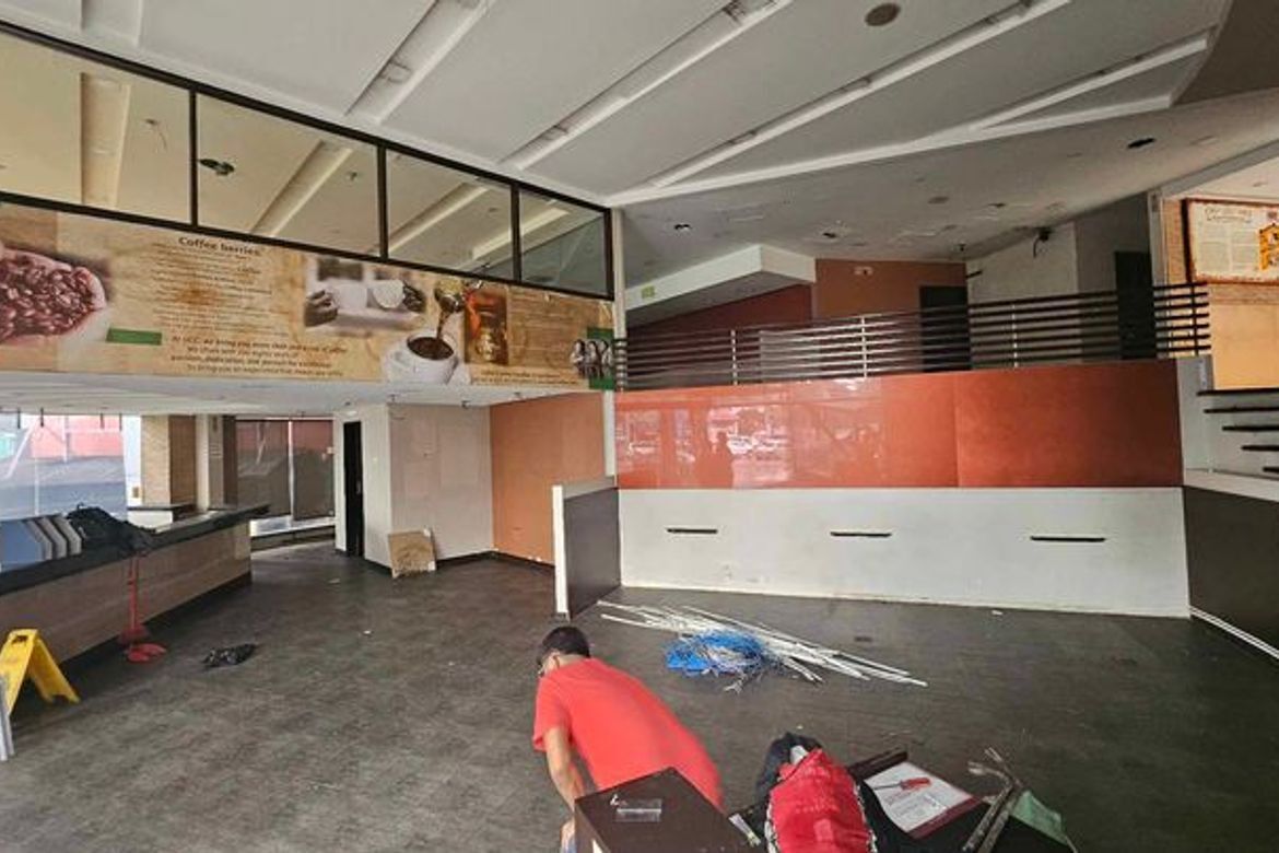 Shophouse for Rent in Sacred Heart, Quezon City, Metro Manila near MRT-3 Kamuning photo 4