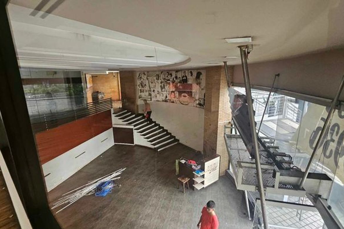 Shophouse for Rent in Sacred Heart, Quezon City, Metro Manila near MRT-3 Kamuning photo 5