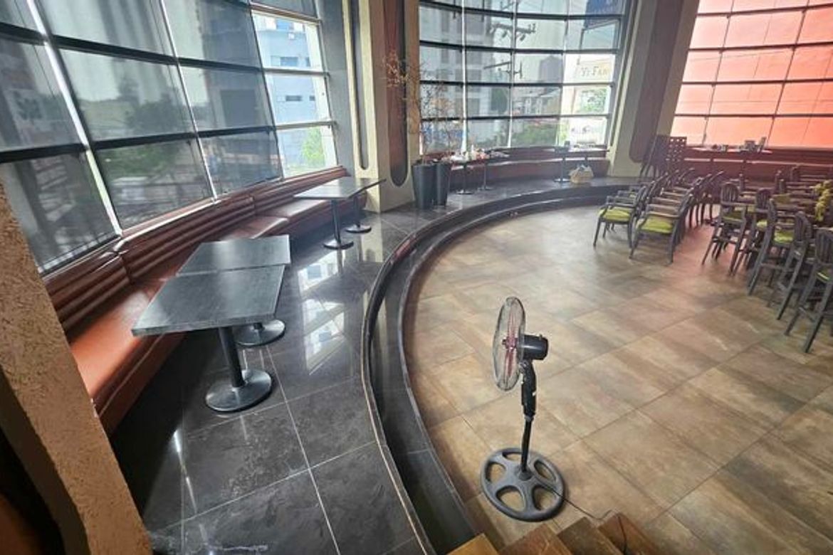 Shophouse for Rent in Sacred Heart, Quezon City, Metro Manila near MRT-3 Kamuning photo 7