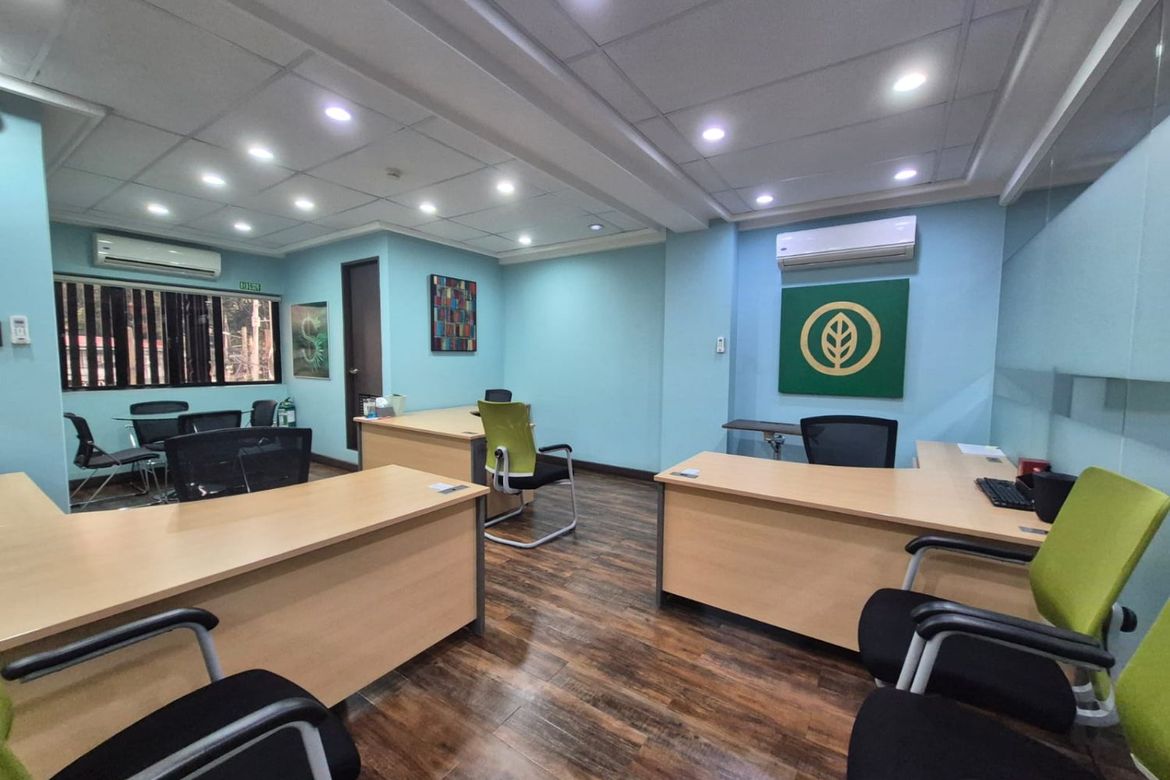 Shophouse for Rent in Urdaneta, Makati, Metro Manila near MRT-3 Ayala photo 8