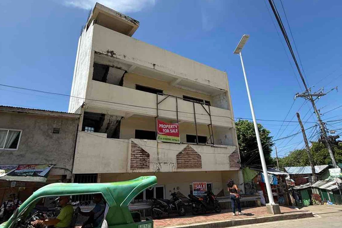 Shophouse for Sale in Balabag, Malay, Aklan
