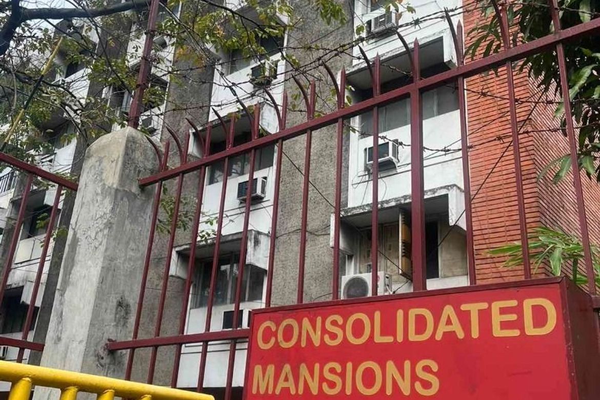 Shophouse for Sale in Bangkal, Makati, Metro Manila near MRT-3 Magallanes – photo 6