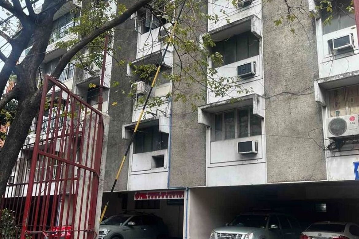 Shophouse for Sale in Bangkal, Makati, Metro Manila near MRT-3 Magallanes – photo 7