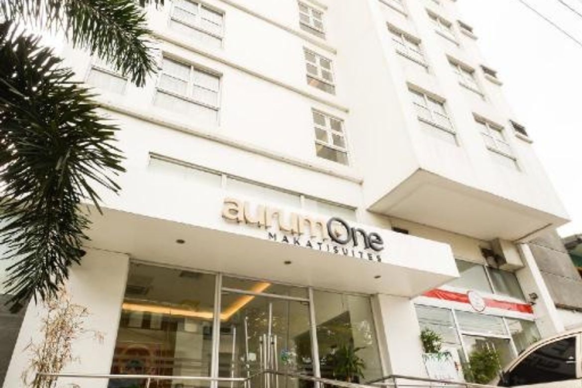 Shophouse for Sale in Bangkal, Makati, Metro Manila near MRT-3 Magallanes
