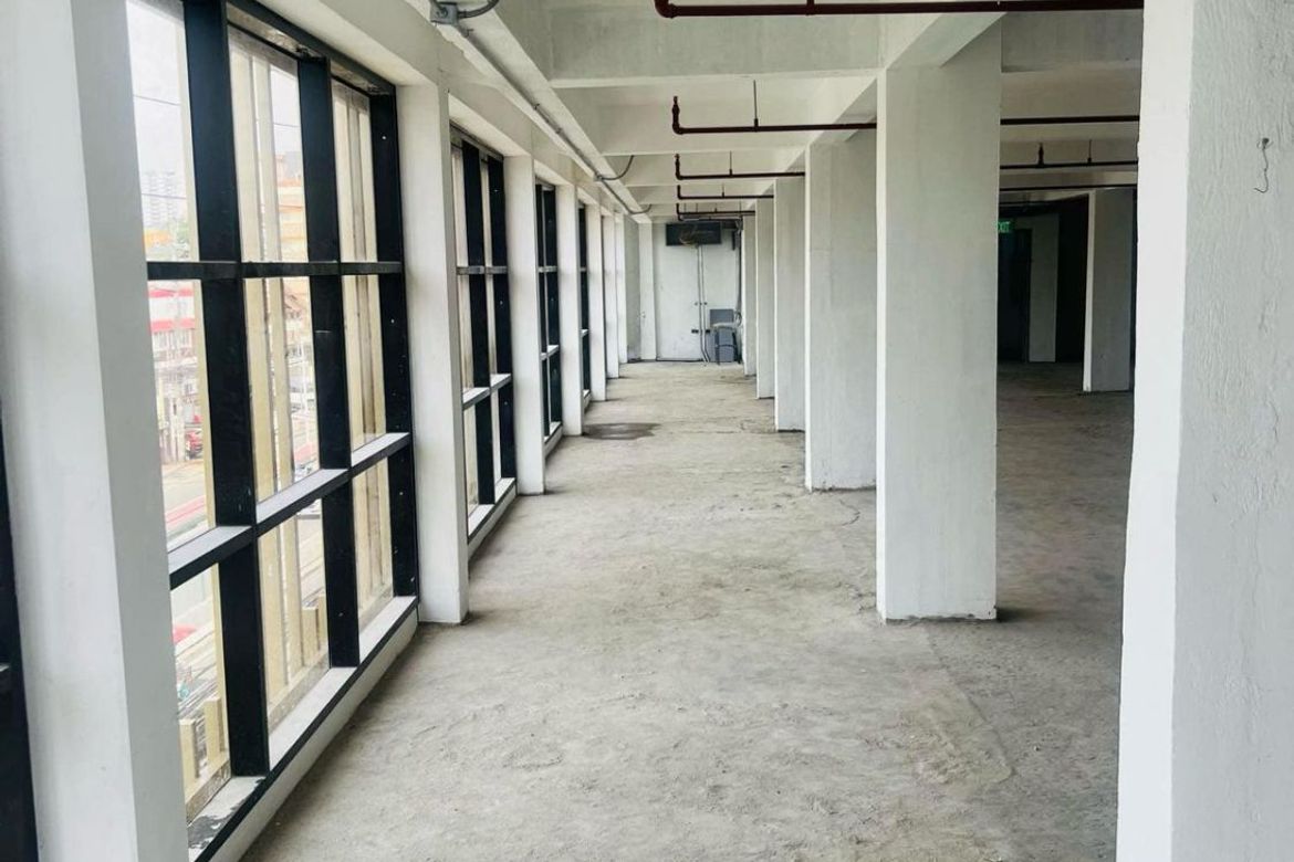 Shophouse for Sale in Barangay 148, Pasay, Metro Manila near MRT-3 Taft Avenue – photo 4