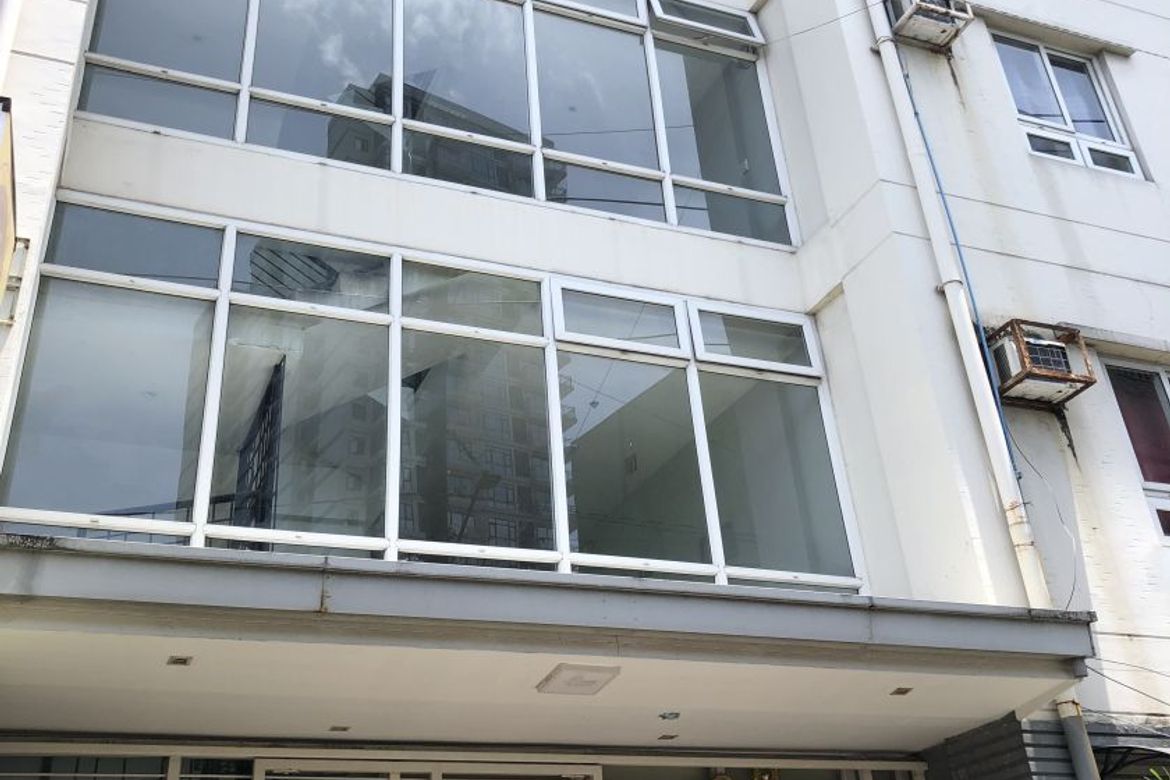 Shophouse for Sale in Barangay 40, Pasay, Metro Manila near LRT-1 Gil Puyat – photo 2