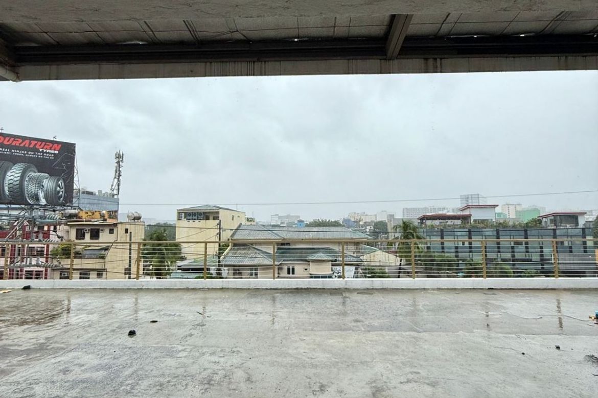 Shophouse for Sale in Barangay 97, Pasay, Metro Manila near MRT-3 Taft Avenue