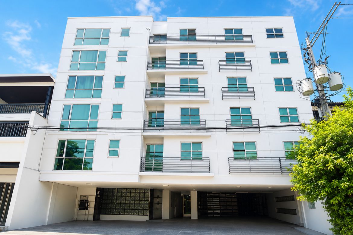 Shophouse for Sale in Bel-Air, Makati City