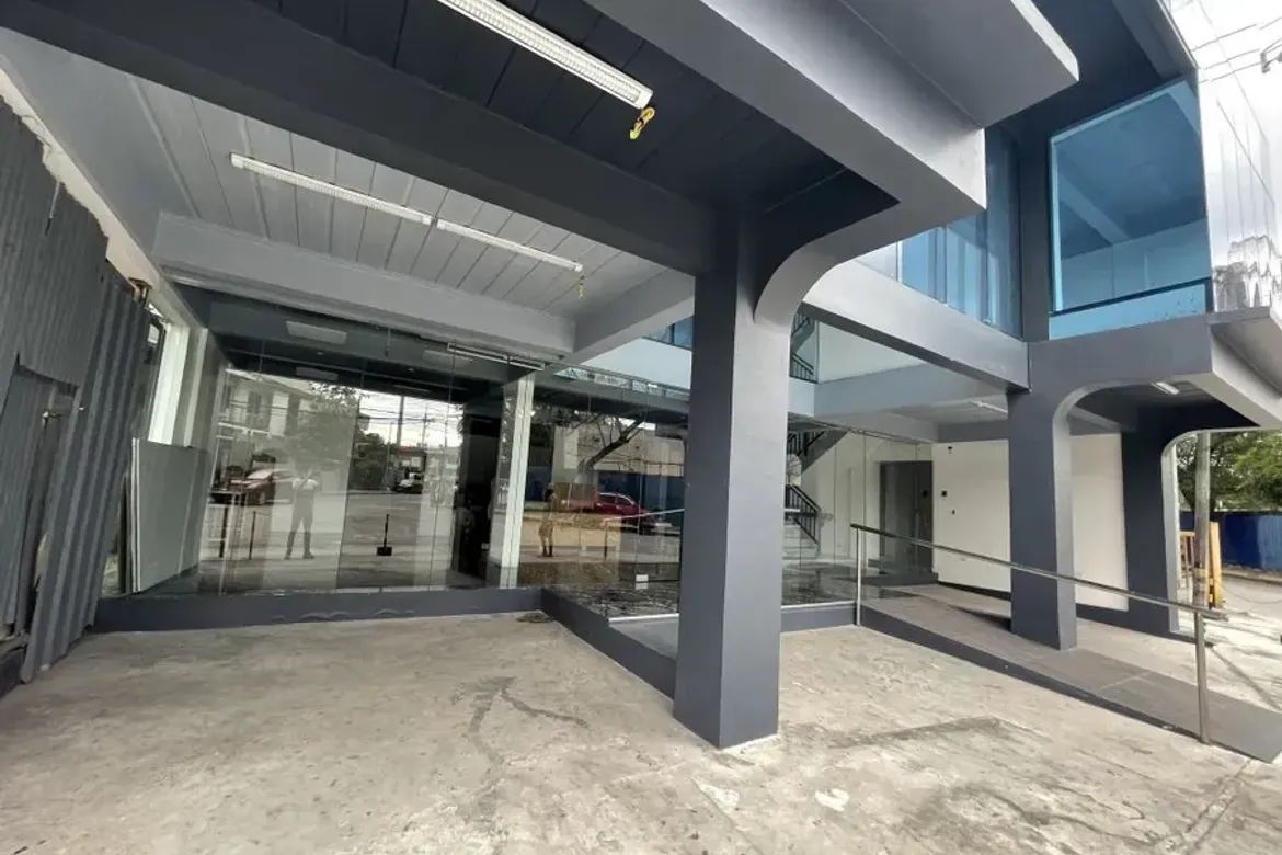 Shophouse for Sale in Bel-Air, Makati, Metro Manila – photo 2