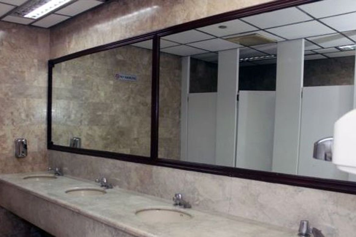 Shophouse for Sale in Bel-Air, Makati, Metro Manila – photo 4