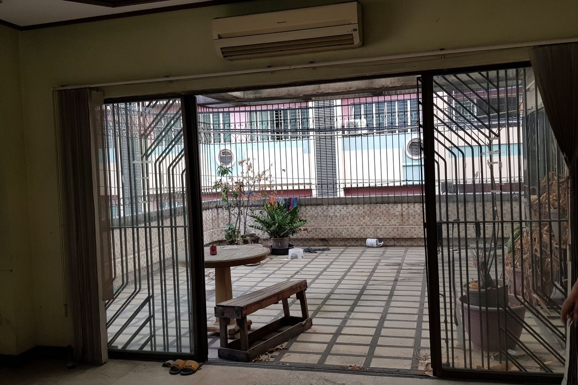 Shophouse for Sale in Binondo, Manila, Metro Manila near LRT-1 Carriedo – photo 6