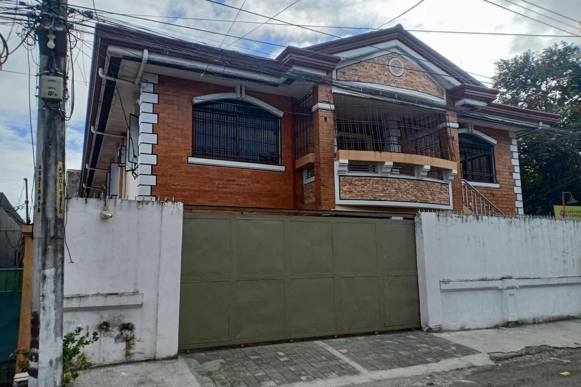 Shophouse for Sale in Capaya, Angeles, Pampanga