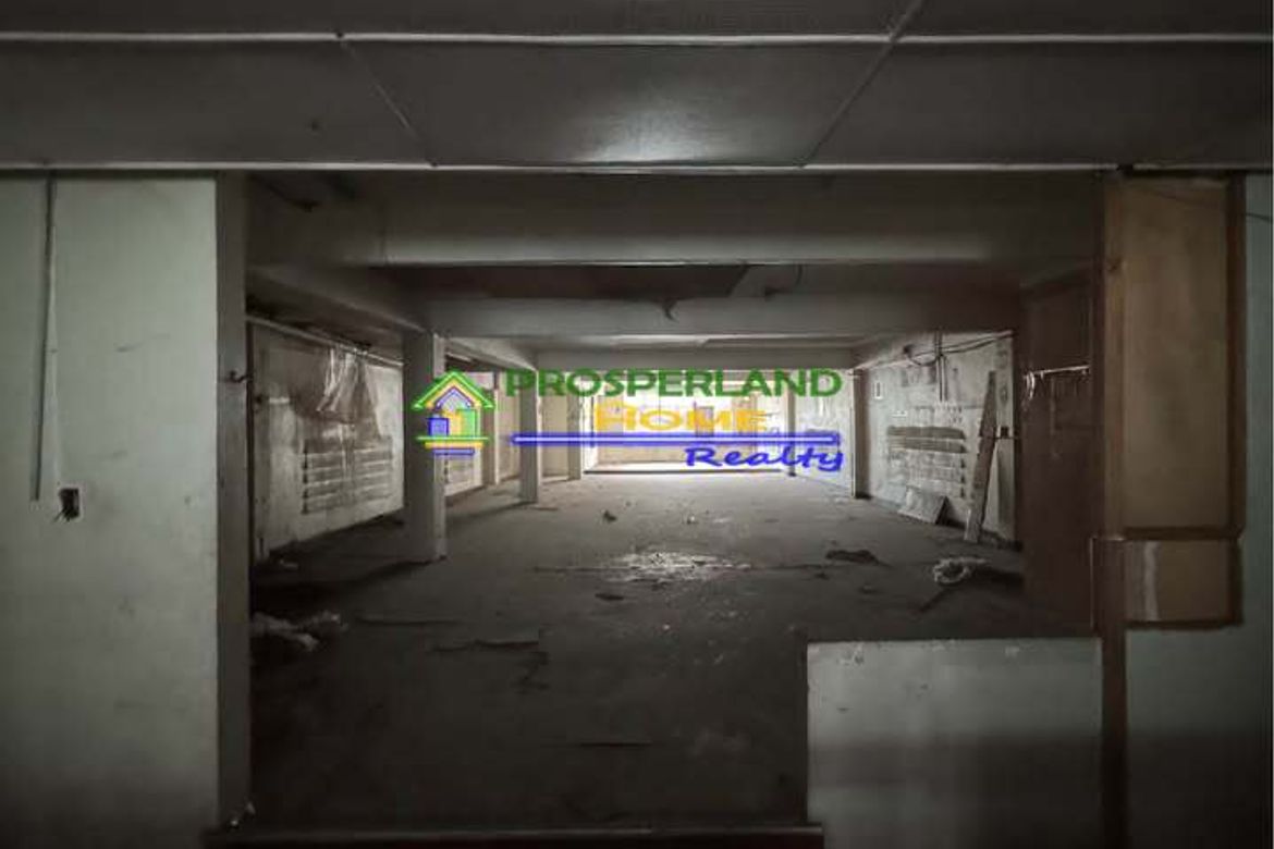 Shophouse for Sale in Central, Quezon City, Metro Manila – photo 2