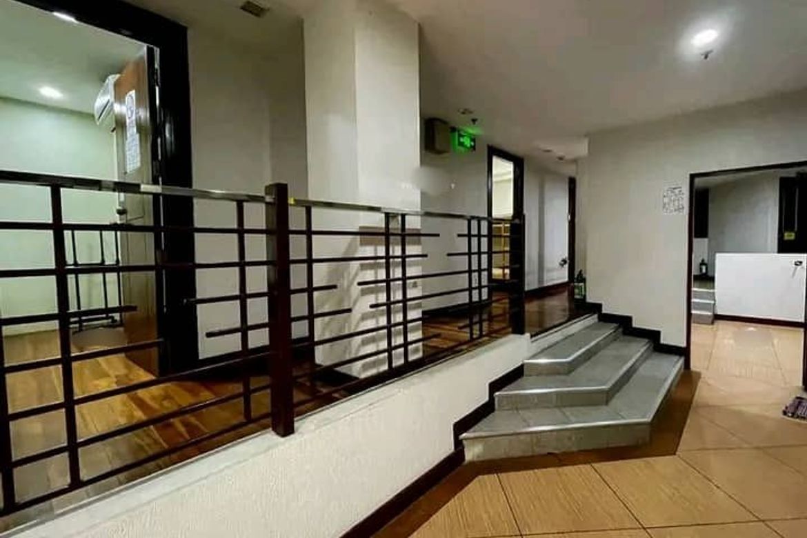 Shophouse for Sale in Highway Hills, Mandaluyong, Metro Manila near MRT-3 Shaw Boulevard – photo 4