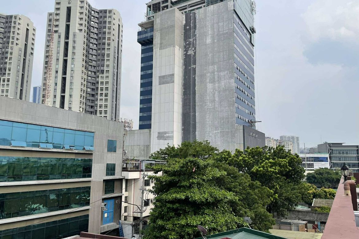 Shophouse for Sale in La Paz, Makati, Metro Manila – photo 3