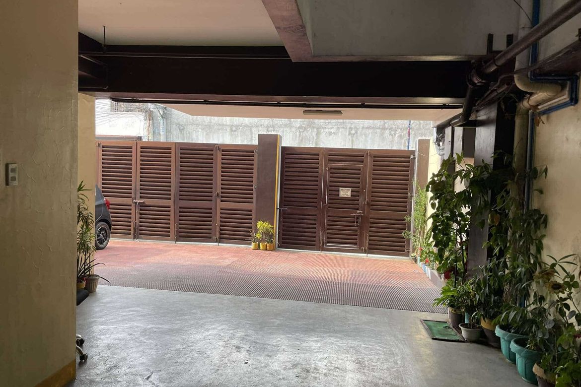 Shophouse for Sale in La Paz, Makati, Metro Manila – photo 7