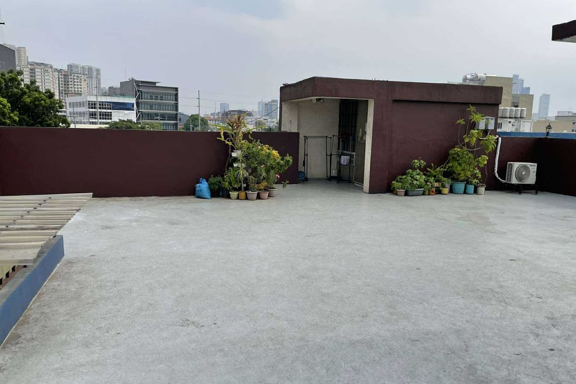 Shophouse for Sale in La Paz, Makati, Metro Manila – photo 8
