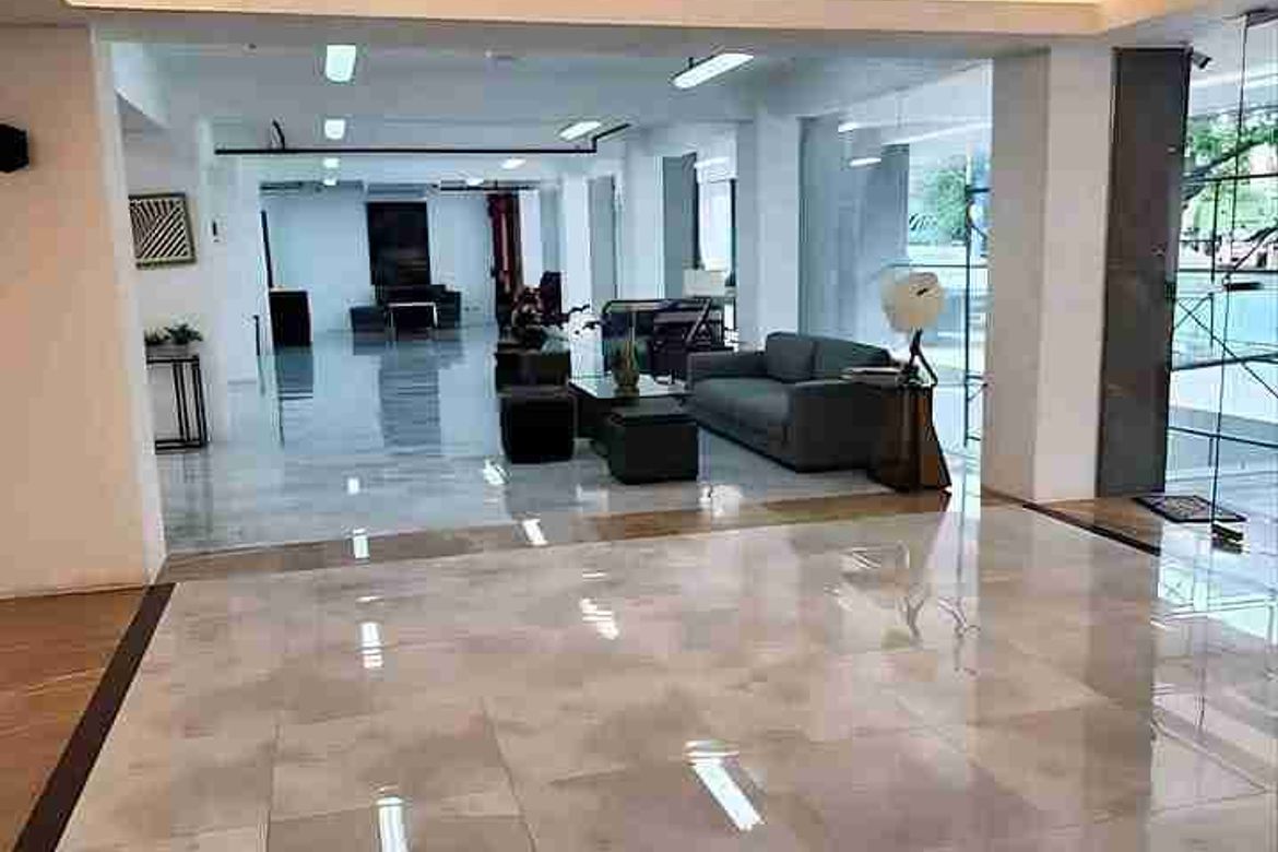 Shophouse for Sale in Laging Handa, Quezon City, Metro Manila near MRT-3 Kamuning – photo 3