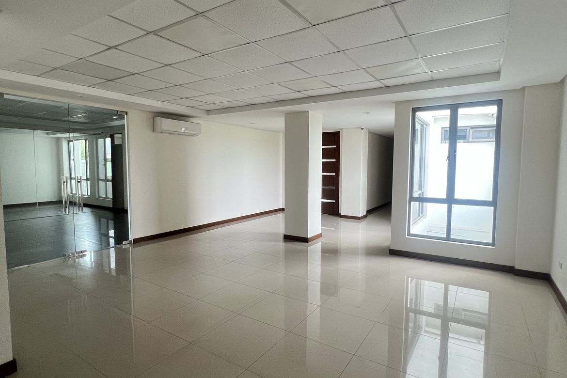 Shophouse for Sale in Manuyo Dos, Las Piñas, Metro Manila – photo 4