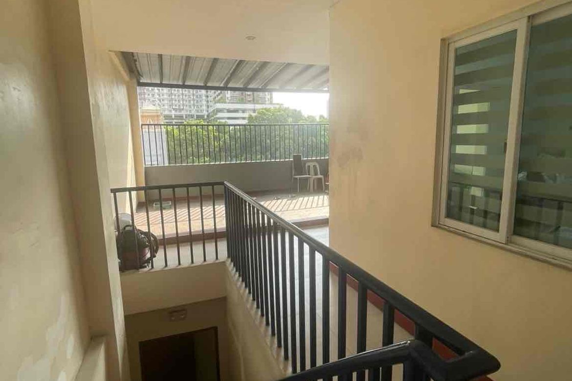 Shophouse for Sale in Palanan, Makati, Metro Manila – photo 3