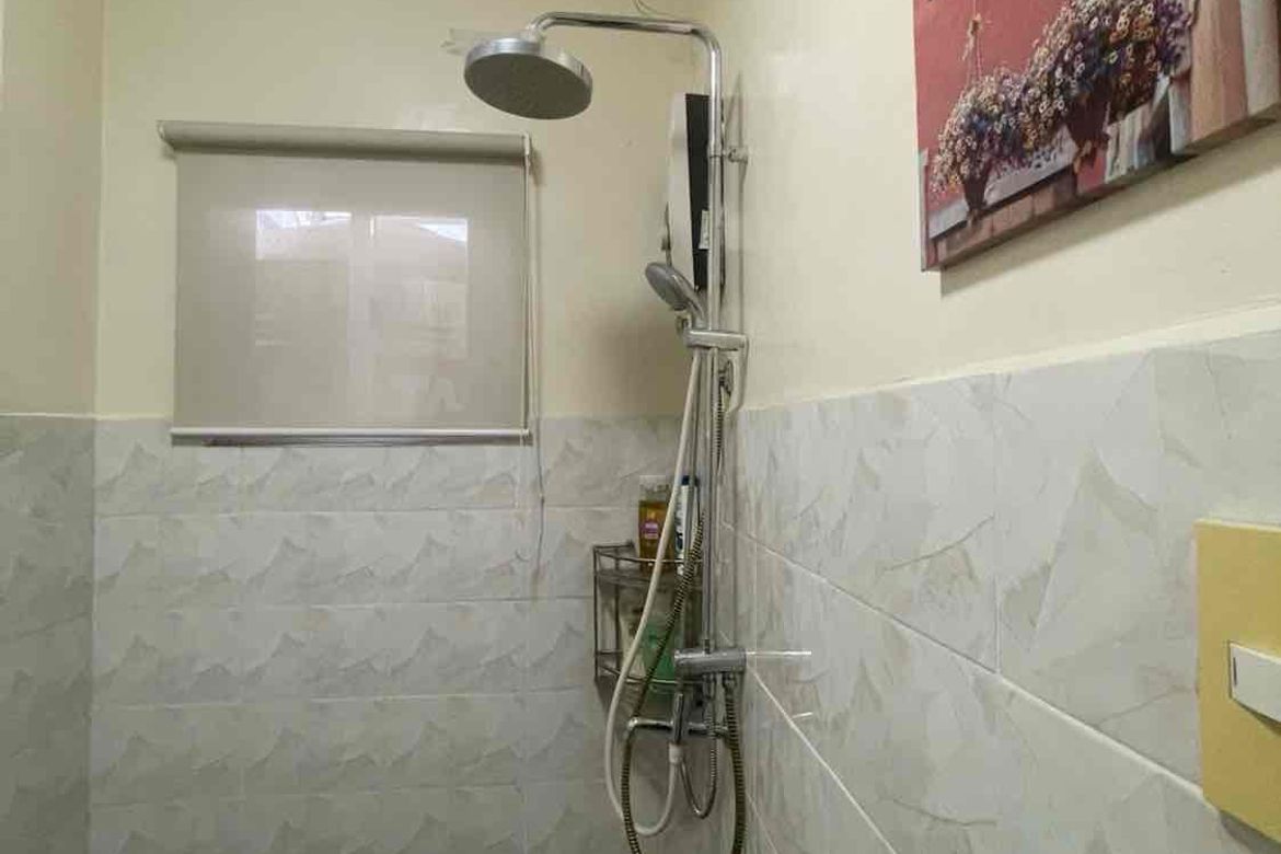 Shophouse for Sale in Palanan, Makati, Metro Manila – photo 4