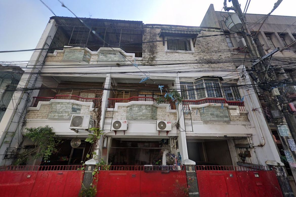 Shophouse for Sale in Palanan, Makati, Metro Manila