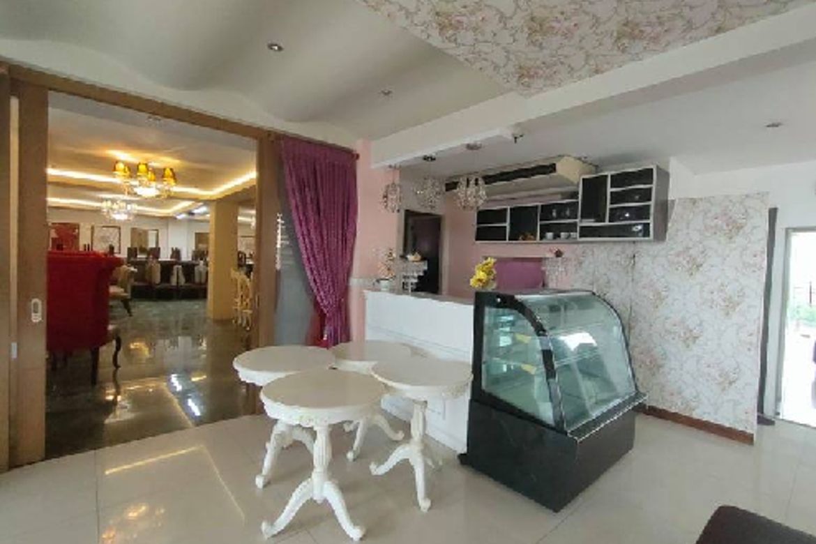 Shophouse for Sale in Pamplona Tres, Las Piñas, Metro Manila