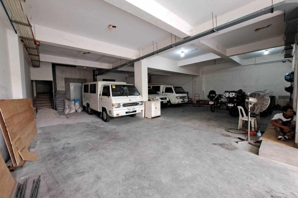 Shophouse for Sale in Plainview, Mandaluyong, Metro Manila near MRT-3 Boni – photo 2